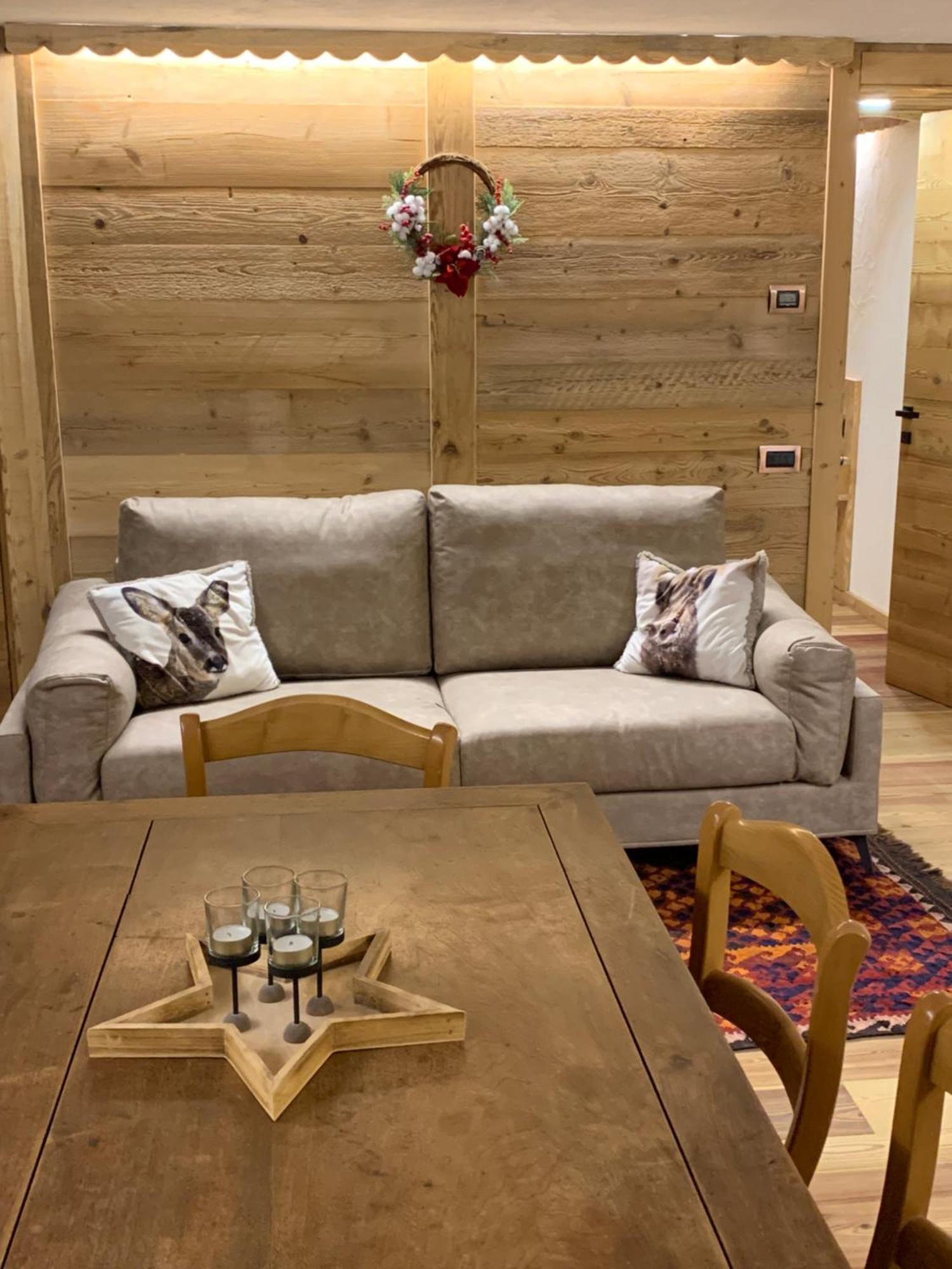 Flora Alpina Apartments-Residenza Verdebjo グレッソネイ・サイント・ジェアン エクステリア 写真